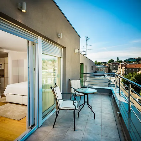 Madison Luxury & Apartamento *